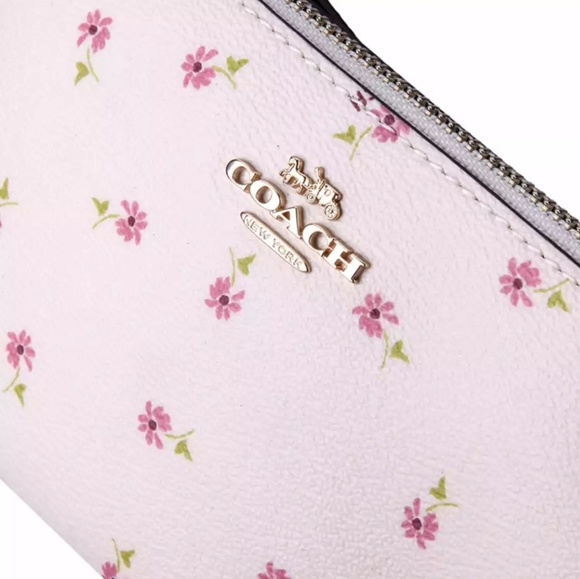 🔥LAST ONE🔥NWT AUTH COACH WRISTLET DITSY DAISY - Picture 7 of 8